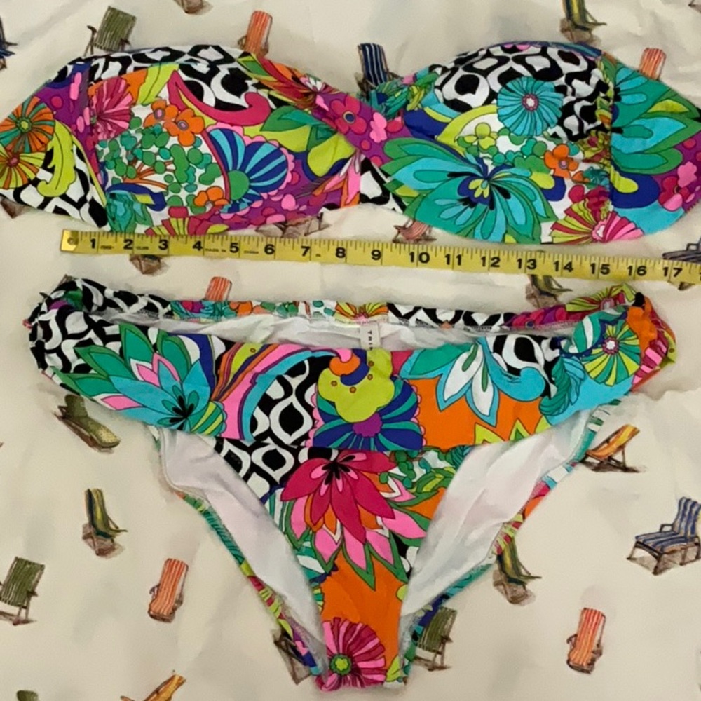 TRINA TURK 2 PC SWIMSUIT! NWOT - Picture 4 of 8